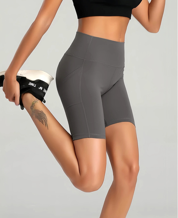NUGGAL Pet Hair Resistant Tech 5" Shorts with Side Pockets