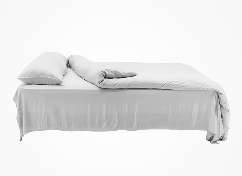 NUGGAL Pet Hair-Resistant Bamboo Duvet Cover – Eco-Friendly Comfort for Pet Owners