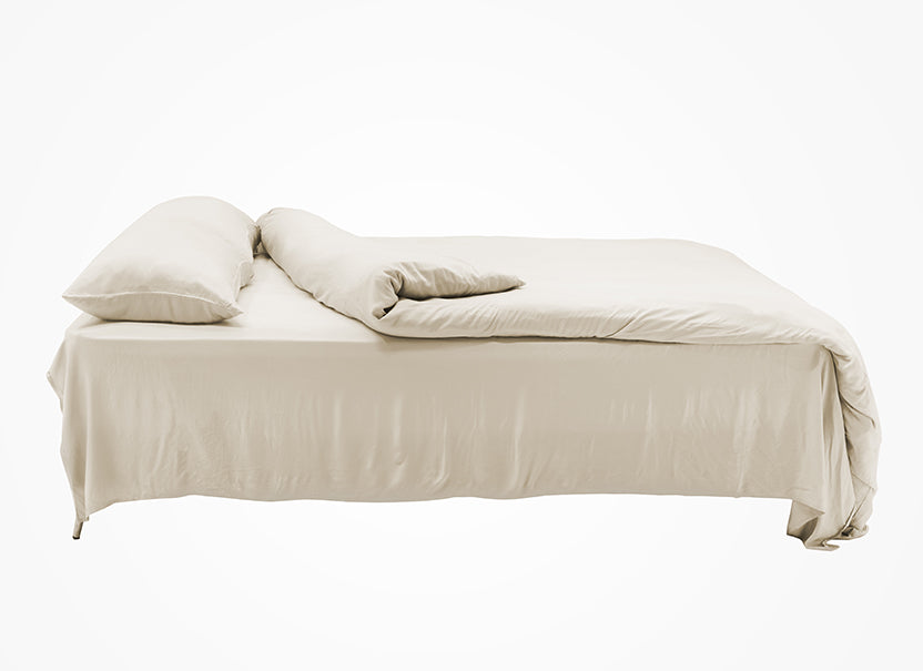 NUGGAL Pet Hair-Resistant Bamboo Duvet Cover – Eco-Friendly Comfort for Pet Owners