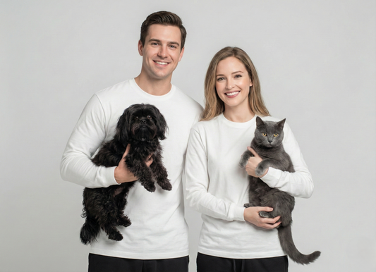 NUGGAL Unisex Pet Hair Resistant Tech T-shirt Long Sleeve Classic White