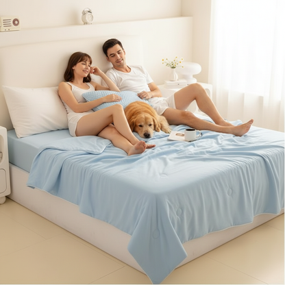 NUGGAL Pet Hair Repellent Cooling Comforter